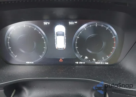 2020 Volvo Xc40 T5 Momentum from USA, damaged, VIN YV4162UK2L2325765